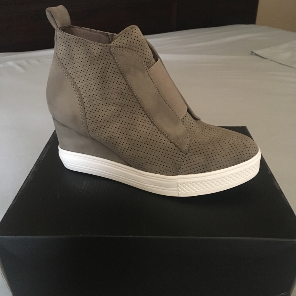 Wedge Sneakers
